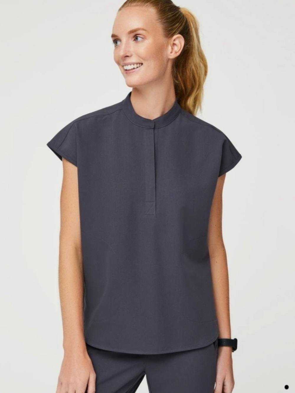 Figs Charcoal Sleeveless Mock-Neck Blouse Medical Nurse Plus Size Comfy Soft